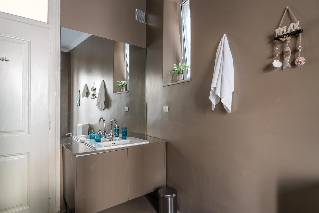 Elegant 3 Bedroom Flat With View In Principe Real Lisbona Esterno foto